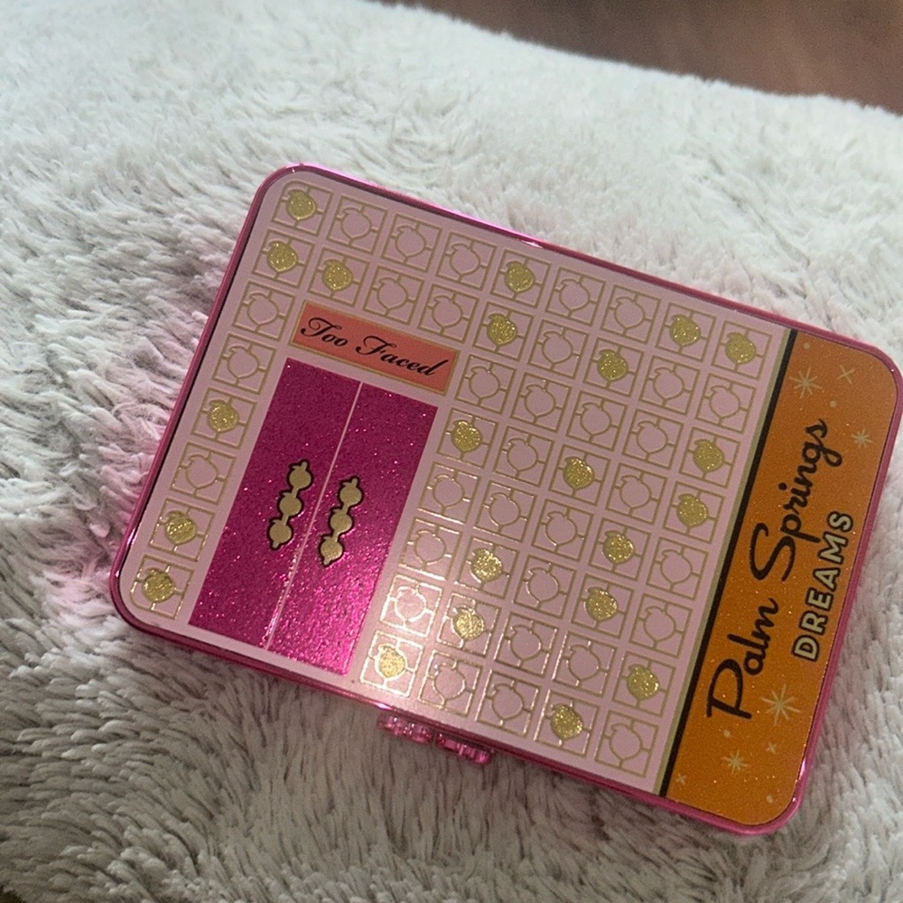 TOO FACED PALM SPRINGS EYESHADOW PALETTE